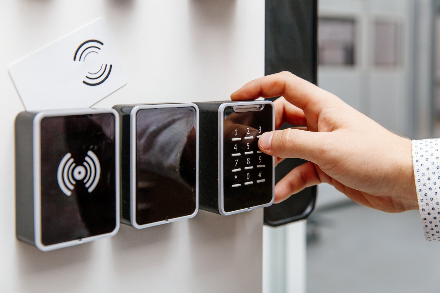 Access Control, Intercom & Integrated Security Systems – Echelon ...
